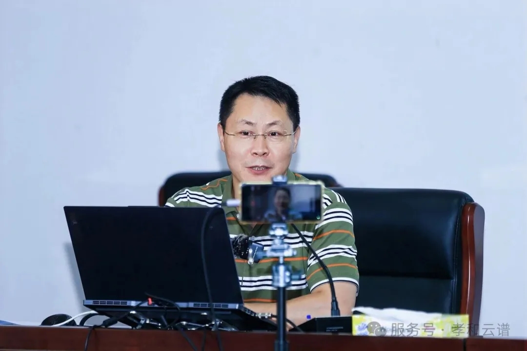 破局与新生 -- 新质生产力下数字族谱变革之路